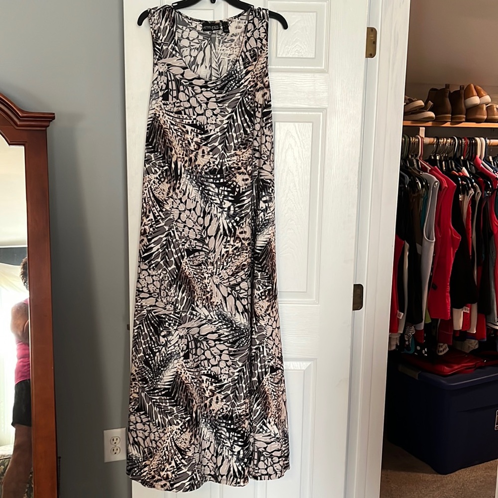 Attitudes by Renee sleeveless maxi dress